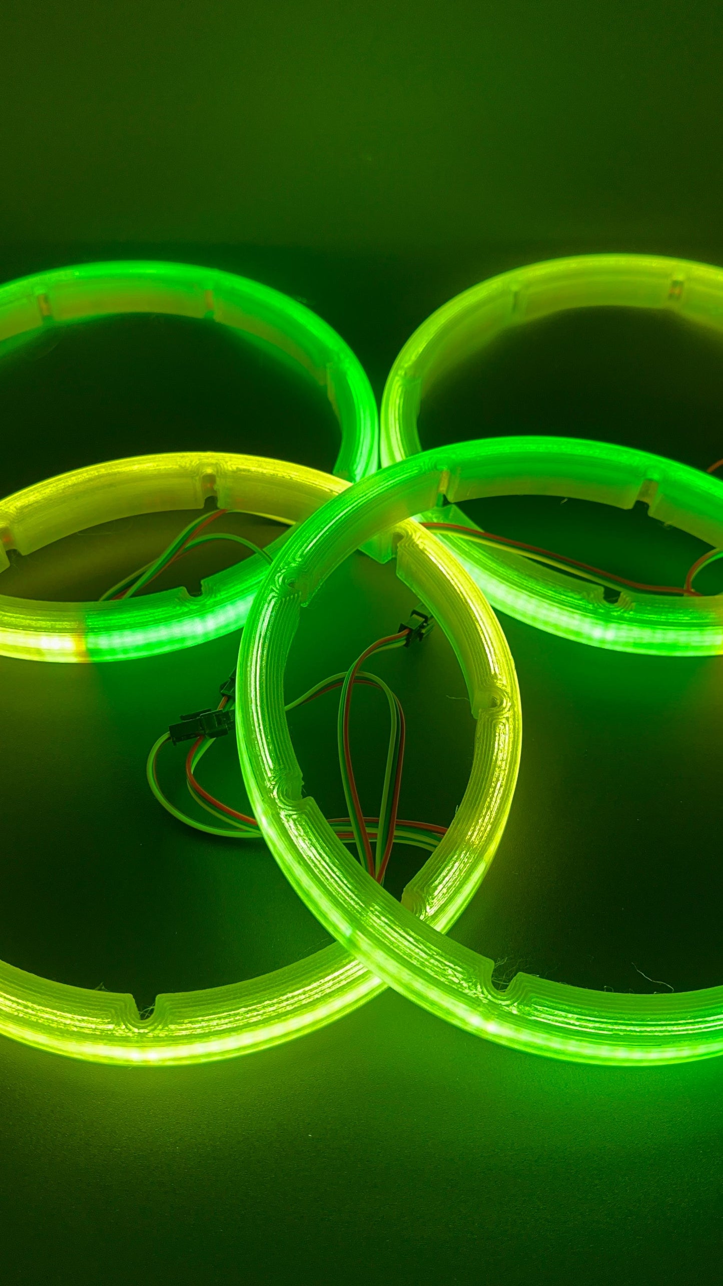 Kit Aros Full LED Bluetooth compatible con bocinas, Luz ambiental para tus paneles, Control RF + Bluetooth.