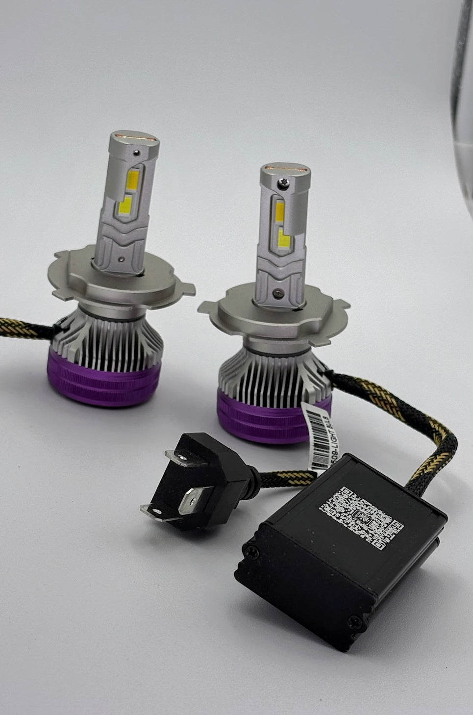 Par de luces LED Automotriz de App Color/Temperatura/Potencia Regulables. Amarillo/Blanco.