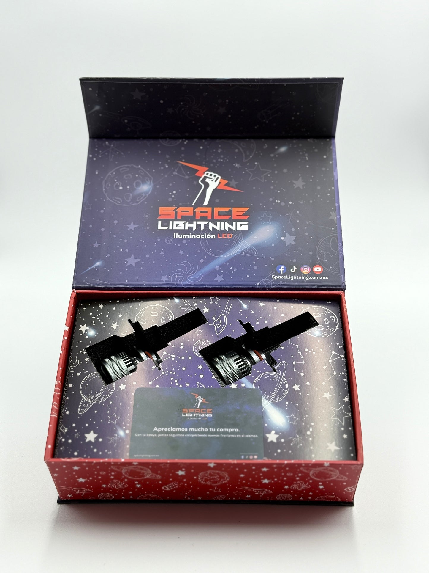 Par de luces LED Automotriz, Modelo Vega de 32,000 Lumenes.
