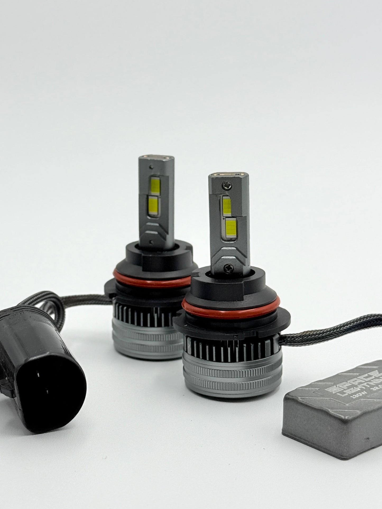 Par de luces LED Automotriz, Modelo Vega de 32,000 Lumenes.