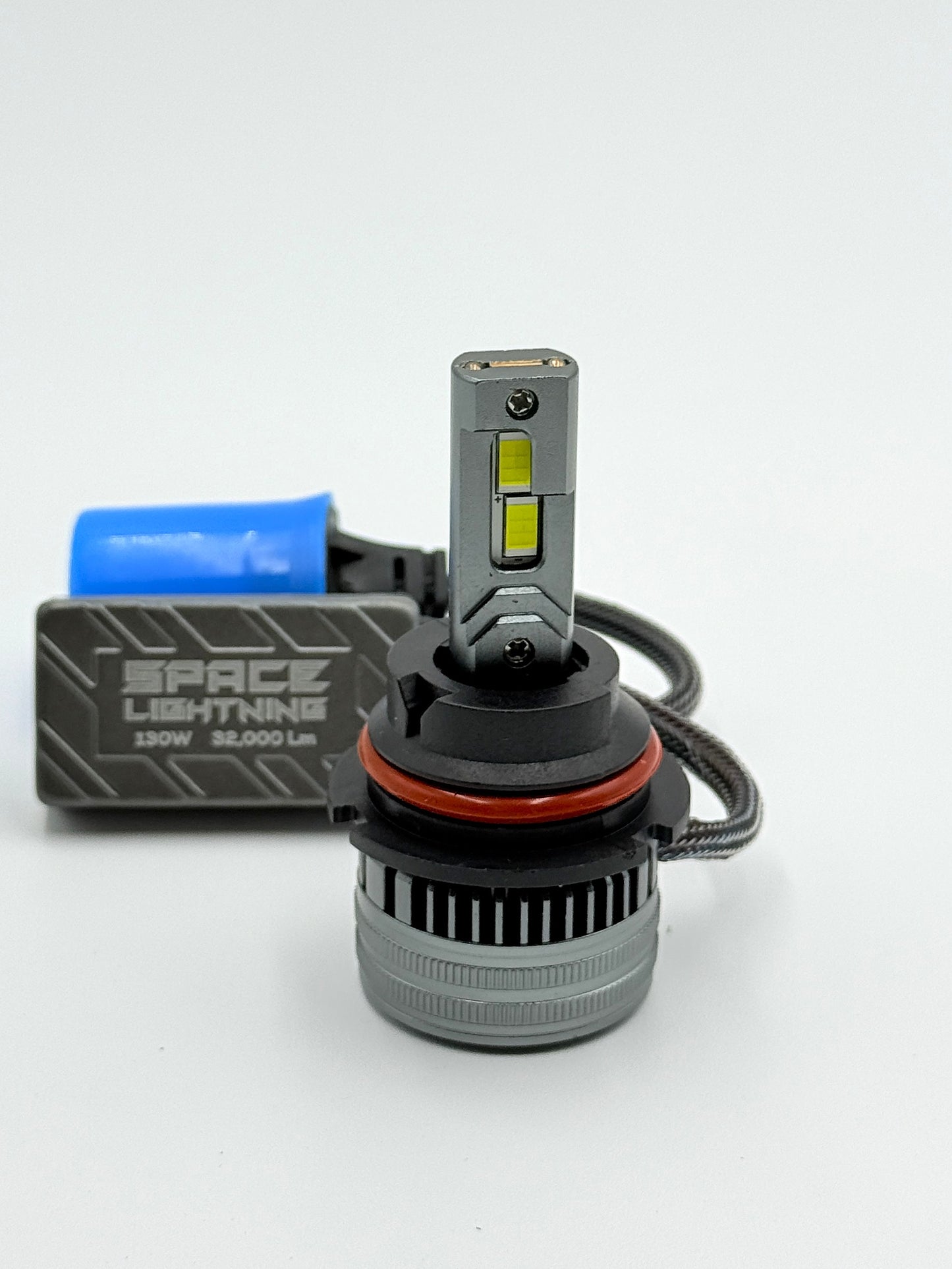 Par de luces LED Automotriz, Modelo Vega de 32,000 Lumenes.