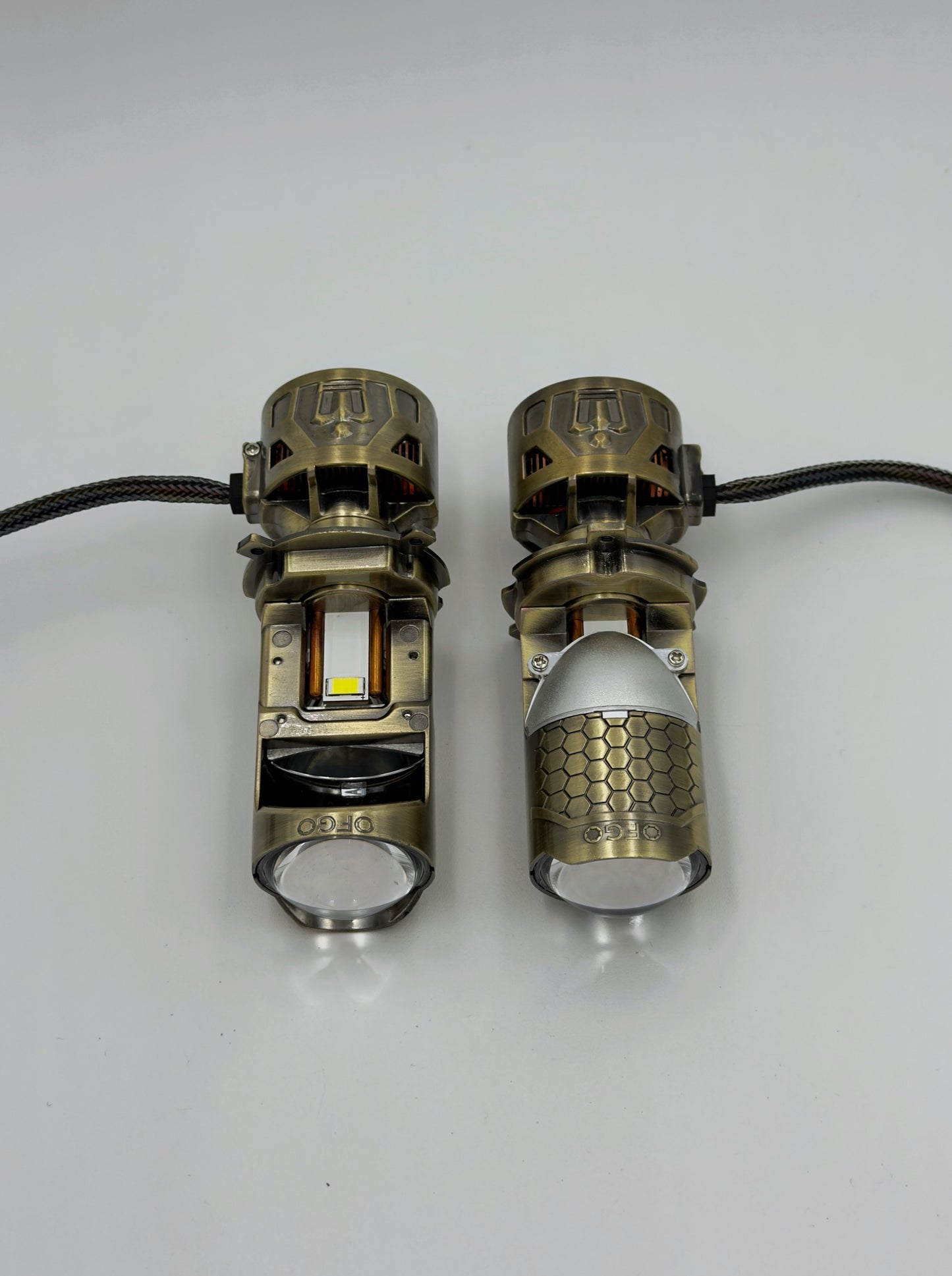 Par de Mini Proyectores LED Automotrices H4 de 70,000 lm.