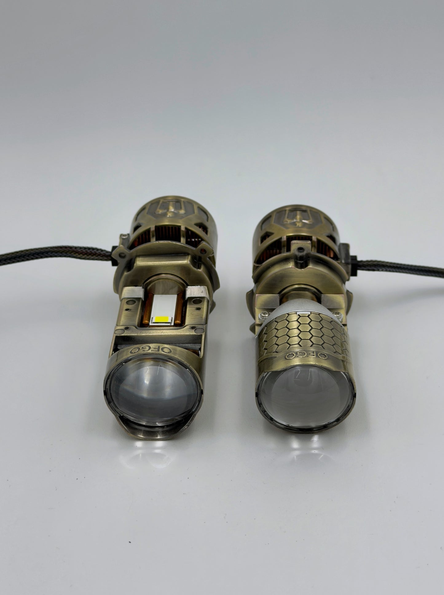 Par de Mini Proyectores LED Automotrices H4 de 70,000 lm.