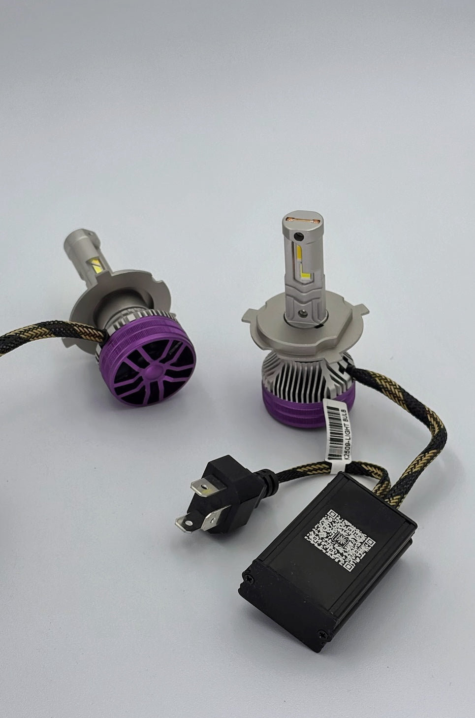 Par de luces LED Automotriz de App Color/Temperatura/Potencia Regulables. Amarillo/Blanco.