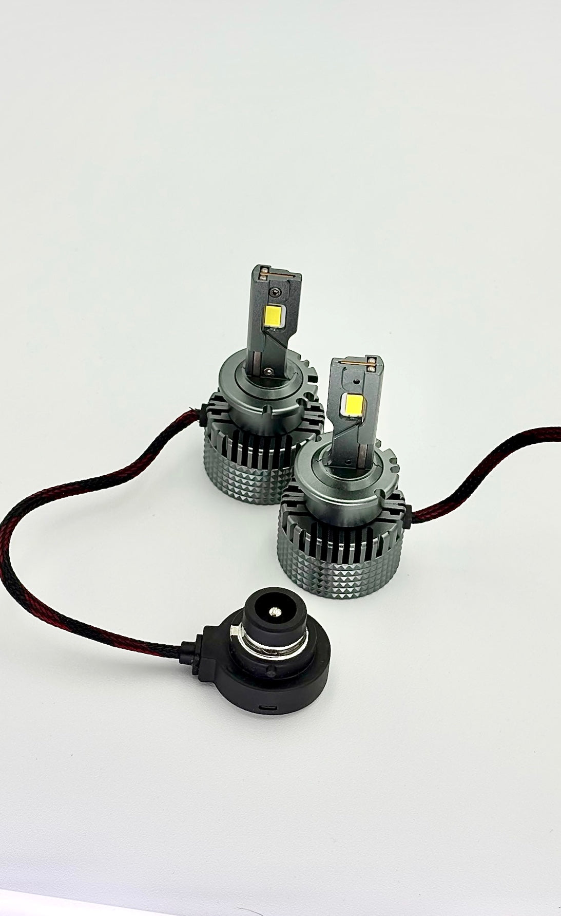 Par de luces LED Automotriz, Modelo D Series Para reemplazar Xenon OEM.